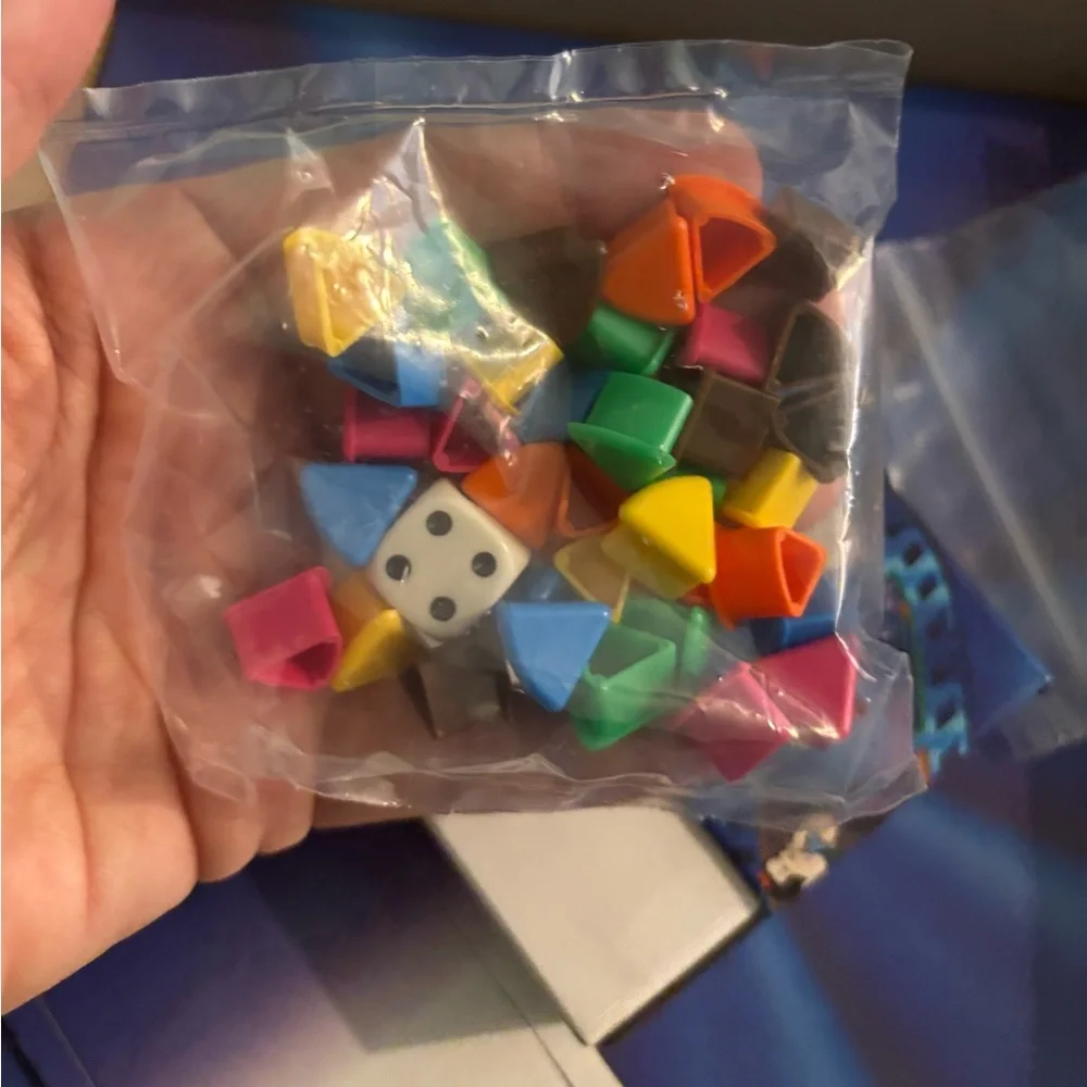 Vintage‎ Disney Trivial Pursuit Pieces Factory Sealed Wear on Box Corners 2002